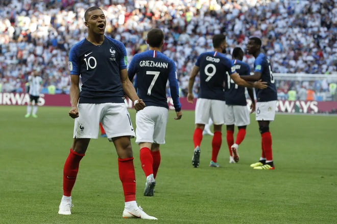 Mbappe je nerešljiva uganka za argentinsko obrambo. FOTO: AP