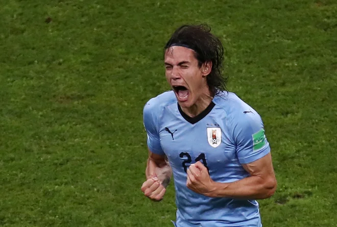 Edinson Cavani je bil najboljši igralec tekme proti Portugalski. FOTO: Reuters