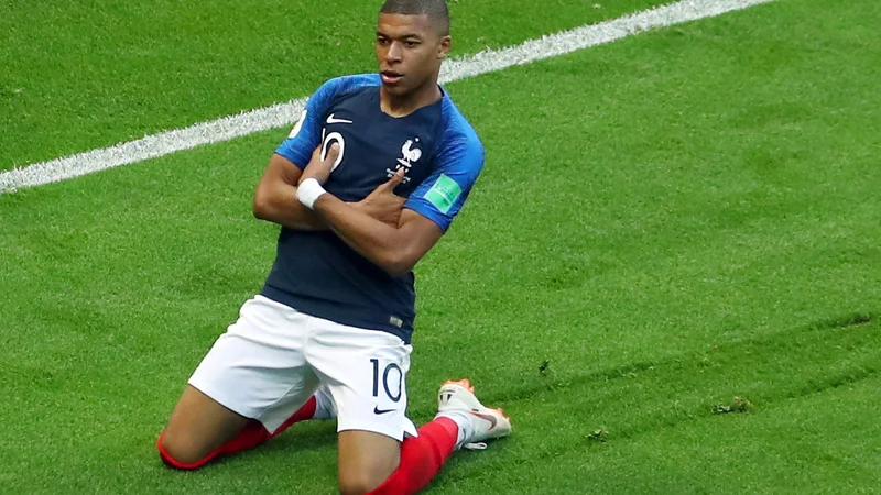 Fotografija: Kylian Mbappe je prepričan, da za zastopanje svoje domovine ne potrebuje plačila. Foto Pilar Olivares/Reuters