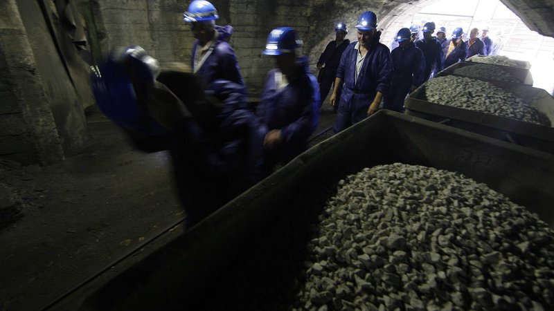Fotografija: V slovenskih rudnikih je bilo sredi 90. let še več kot 3000 zaposlenih, zdaj jih je manj kot 30. FOTO: Mavric Pivk