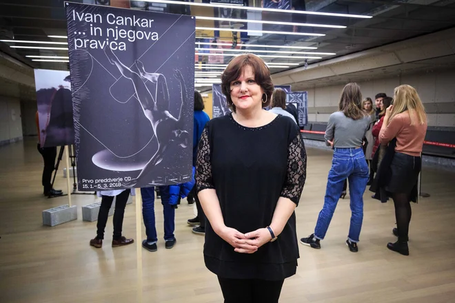 Svet za kulturo v pozivu, ki so ga oblikovali minulo sredo, politike tudi opominja, da z ustrezno medijsko zakonodajo zaščitijo kulturne vsebine v javnih medijih. FOTO: Sandi Fiser