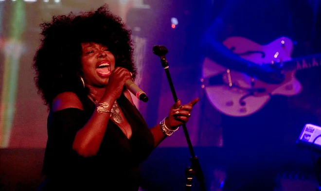 Koncert Angie Stone v Cvetličarni.<br />
Foto Roman ipić