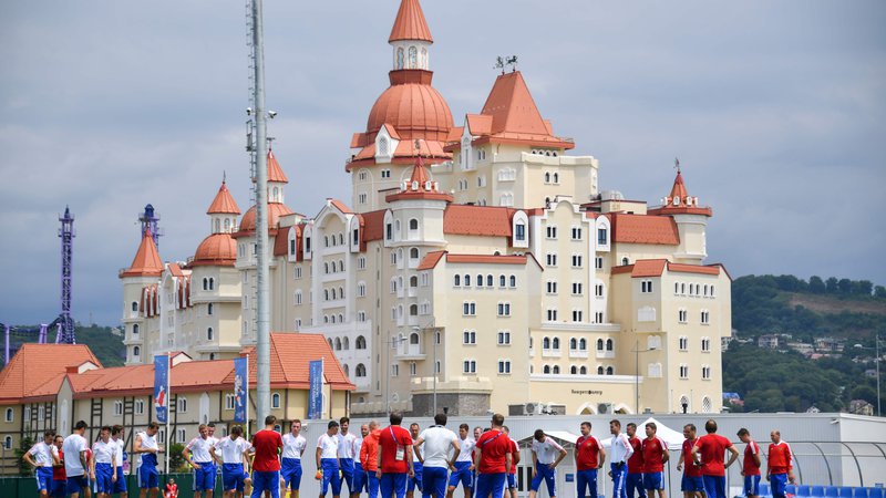Fotografija: Ruska ekipa na pripravah za tekmo s Hrvaško. FOTO: AFP