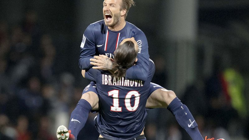 Fotografija: Ibra in Becks sta nekaj časa skupaj igrala za francoski PSG. FOTO: Reuters