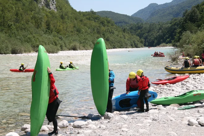 Soča je zahtevala življenje še enega kajakaša. Foto Blaž Močnik