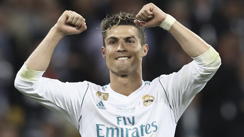 Fotografija: Cristiano Ronaldo je slekel Realov dres in bo oblekel Juventusovega. Foto Isabella Bonotto/AFP