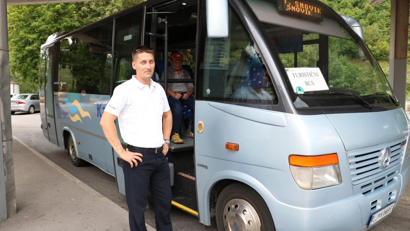 Fotografija: V Kamniku bo vse poletje vozil turistični avtobus do Kamniške Bistrice, Snovika in Volčjega Potoka. FOTO: Janez Petkovšek