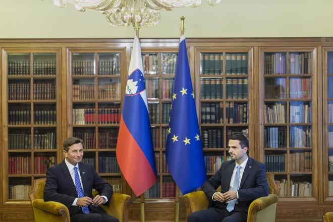 V vili Podrožnik sta se sestala najvišja politična funkcionarja v državi, predsednika republike in državnega zbora, Borut Pahor in Matej Tonin. FOTO: Voranc Vogel