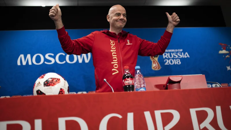 Fotografija: Gianni Infantino na novinarski konferenci v Moskvi. FOTO: AP