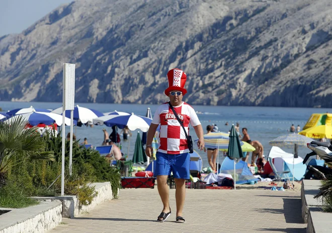 Utrinek z Rajske plaže v mestu Lopar na otoku Rabu FOTO: Matej Družnik