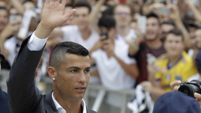 Fotografija: Cristiano Ronaldo je novi bog Juventusovih navijačev. FOTO: AP
