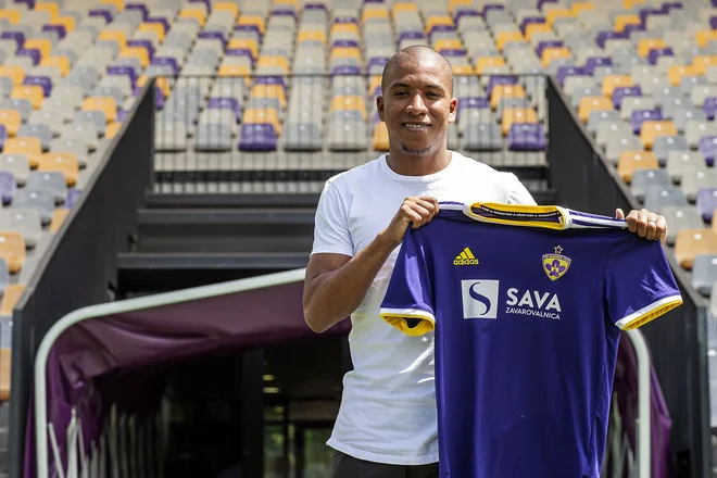Felipe Santos ostaja v slovenskem prvoligaškem tekmovanju. FOTO: NK Maribor