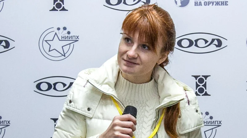 Fotografija: Marija Butina, goreča zagovornica nošenja orožja. Foto AFP