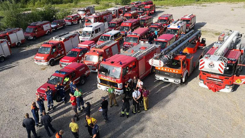 Fotografija: Posledice neurja je odpravljalo skoraj 2000 gasilcev. FOTO: PGD Črnomelj