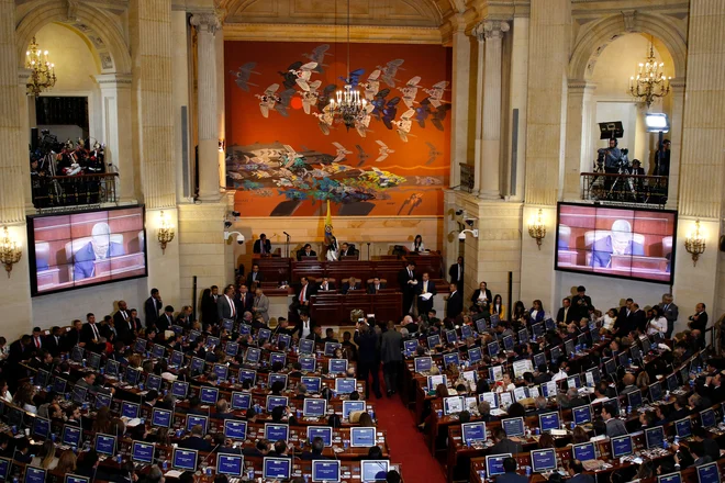 Farc so bili marksistična gverilska skupina, največja uporniška skupina v državi, ki se je pol stoletja borila proti vladnim silam in desničarskih paravojaških skupinam. FOTO: Stringer Reuters