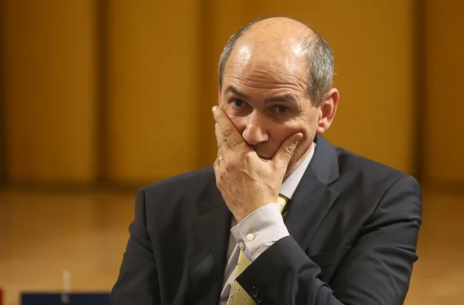 Janez Janša: SDS ne kliče po predčasnih volitvah, je pa nanje pripravljena. FOTO: Tadej Regent