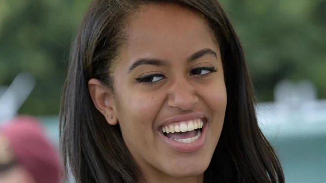 Malia Obama študira pravo, nekateri pa že ugibajo, ali jo bo pritegnila tudi politika. FOTO: Reuters
