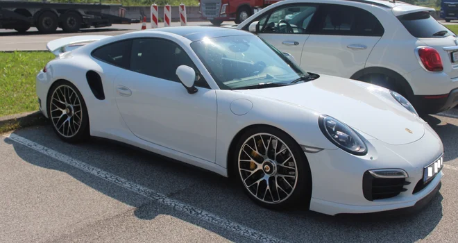Ukradeni porsche 911 turbo S. FOTO: PU Novo mesto