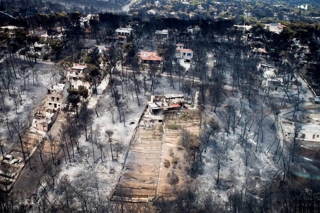 Vas Mati blizu Aten je skoraj povsem uničena. FOTO: Eurokinissi/Reuters