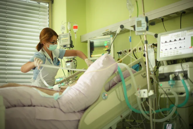 Zapomnite si, vrhunska medicina in korupcija nikoli ne gresta z roko v roki. FOTO: Jure Eržen