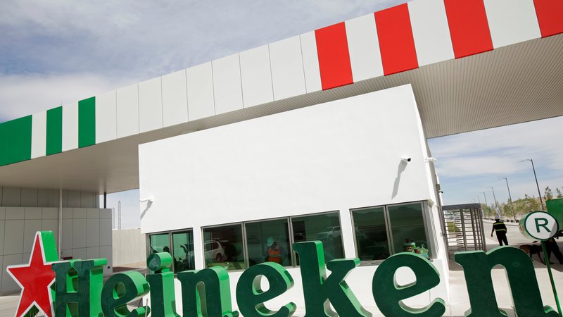 Fotografija: Mehika, kjer stoji ta nova pivovarna, spada med Heinekenove najdobičkonosnejše trge. FOTO: Reuters