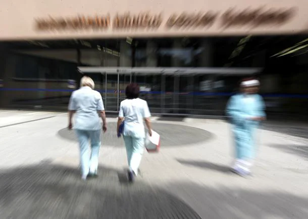 V sindikatih so prepričani, da je edina prava rešitev ohranitev in ureditev programa otroške srčne kirurgije v okviru kliničnega centra. FOTO: Mavric Pivk/Delo