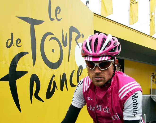 Jan Ullrich je edini nemški zmagovalec dirke po Franciji. FOTO: Eric Gaillard/Reuters