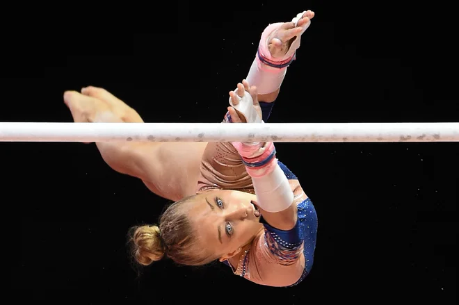 Portret Francozinje Juliette Bossu na ekshibicijski tekmi v okviru&nbsp; evropskega plavalnega prvenstva, ki te dni poteka v Glasgovu. Foto Andy Buchanan Afp