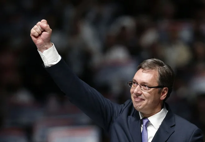 Aleksandar Vučić je poudaril, da se mora srbski narod pripraviti, da bo čez 40 let branil Vranje, če se ne bo razmejil z Albanci. FOTO: Ap