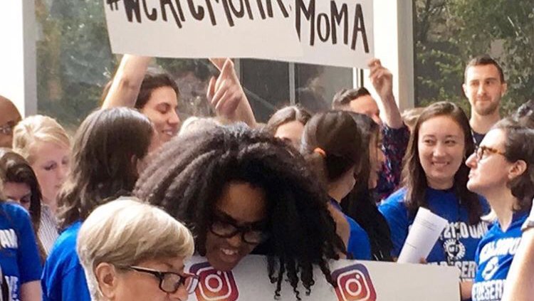 Fotografija: Zaposleni v muzeju MoMA so protestirali dan pred vnovičnimi pogajanji z delodajalcem. FOTO: arhiv MoMA Local 2110
