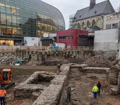 Novoodkrita knjižnica v Kölnu sodi v sredino 2. stoletja in je vsaj najstarejša v Nemčiji, morda tudi v severozahodnih rimskih provincah. FOTO: Arhiv Rimsko-nemškega muzeja v Kölnu