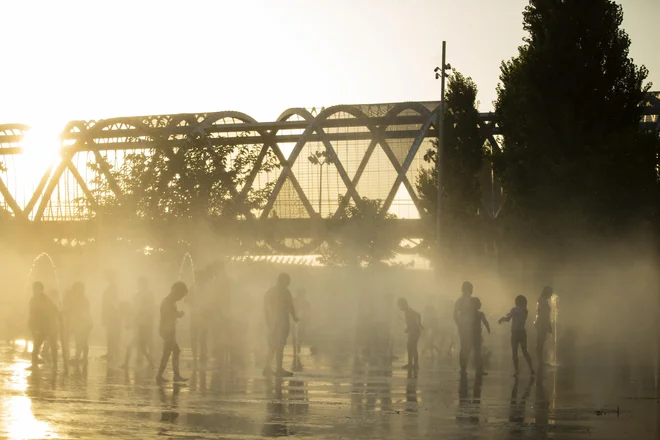 Temperature v Španiji so se sicer danes po več dneh v večjem delu države spustile pod 40 stopinj Celzija. FOTO: AP