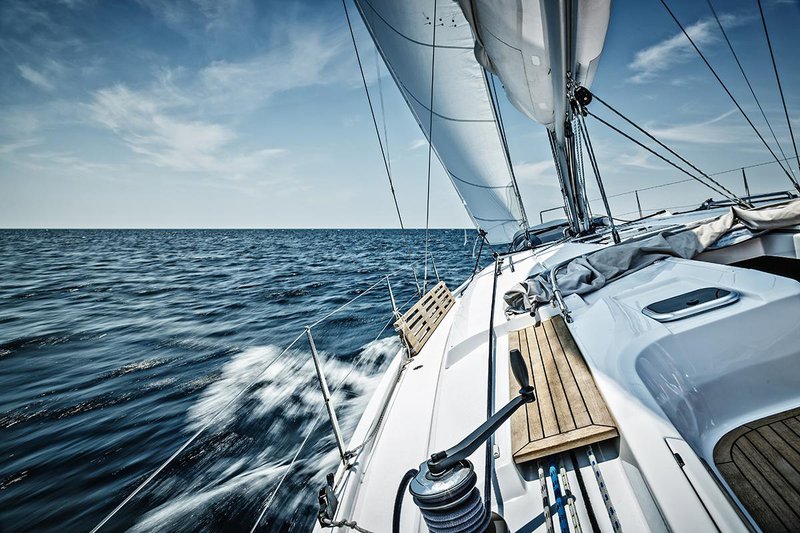 Fotografija: Sailing with sailboat. Long exposure.