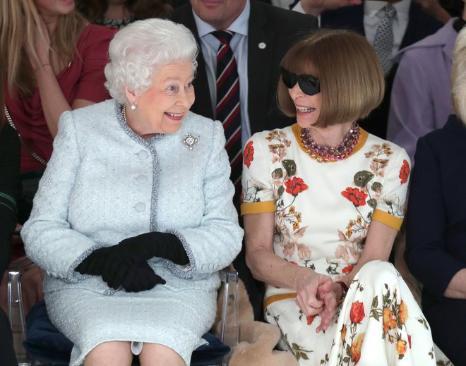 Z angleško kraljico na londonskem tednu mode Foto Pool New Reuters