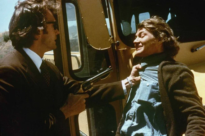Umazani Harry (Dirty Harry) Foto Tvs