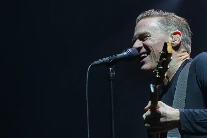 Bryan Adams je v Ljubljani nazadnje ob 30-letnici svojega ikoničnega albuma <em>Reckless&nbsp;</em>nastopil leta 2014. FOTO: Ljubo Vukelič/Delo