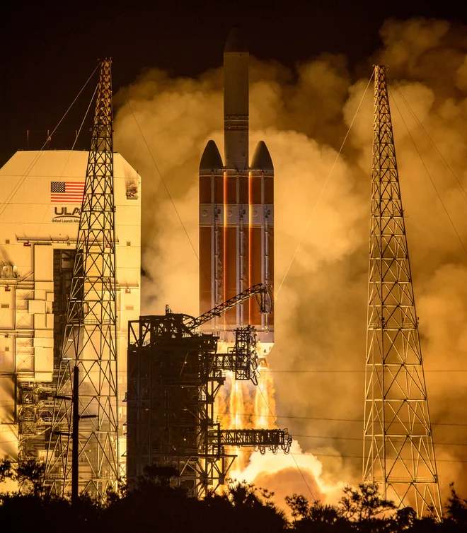Izstrelitev rakete Delta IV Heavy. Foto Nasa