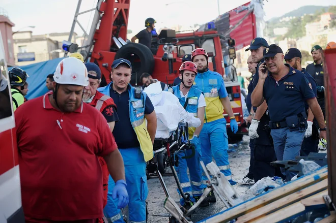 Pogeršanih je še od deset&nbsp; do 20 ljudi. FOTO: Massimo Pinca/Reuters