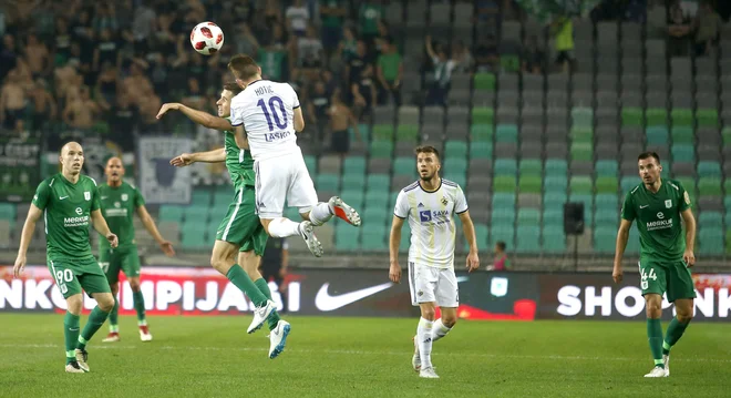 Dino Hotić je potrdil vijolično zmago. FOTO: Roman Šipić/Delo