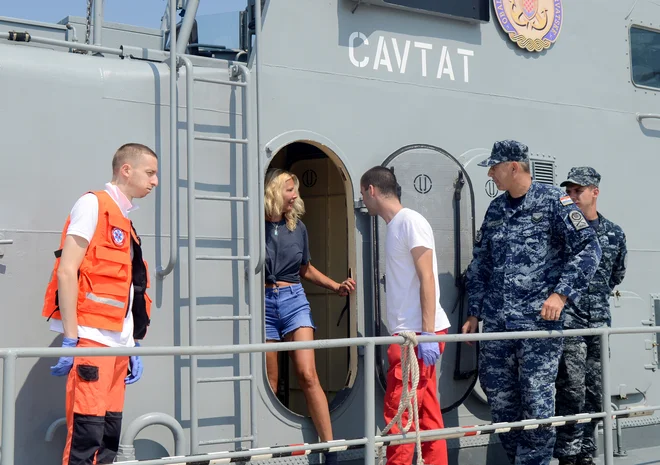 Okoliščine, v katerih je Britanka omahnila v morje, še preiskujejo. FOTO: Reuters