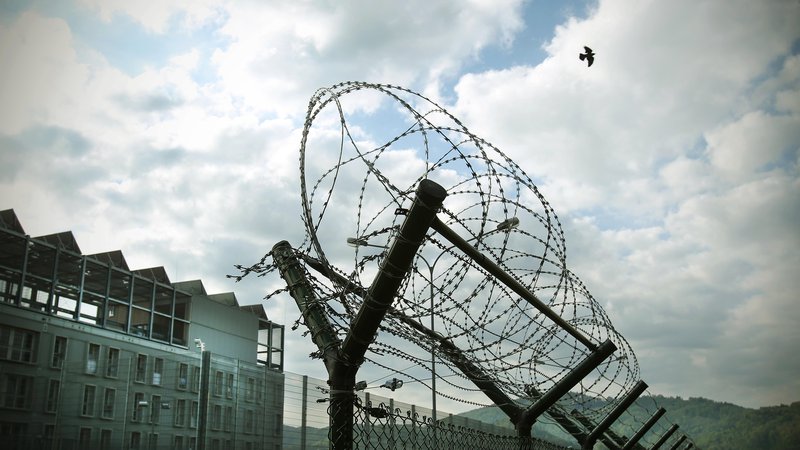 Fotografija: Motiv iz zaporov na Dobu pri Mirni 14.aprila 2014. Foto Jure Eržen/delo