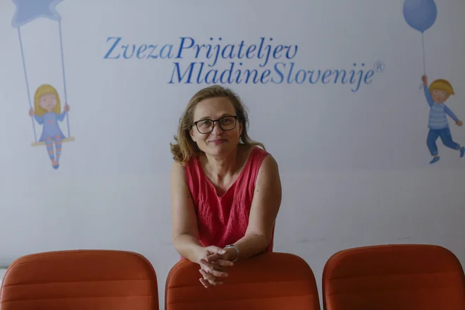 &raquo;Glavne težave v zvezi z odraščanjem so enake kot včasih,&laquo; pove Zdenka Švaljek. Foto Voranc Vogel