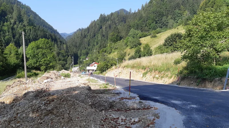 Fotografija: V zaselku Šmelc graditelje čaka osem komunalno opremljenih parcel. FOTO: Arhiv občine