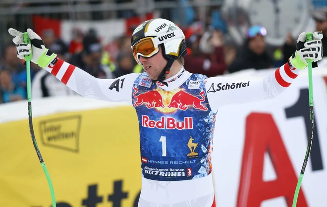 Veteran Hannes Reichelt si je na treningu v Zermattu zlomil palec na nogi in prvič po 16 letih ga ne bo na pripravah v Čilu. FOTO: Reuters