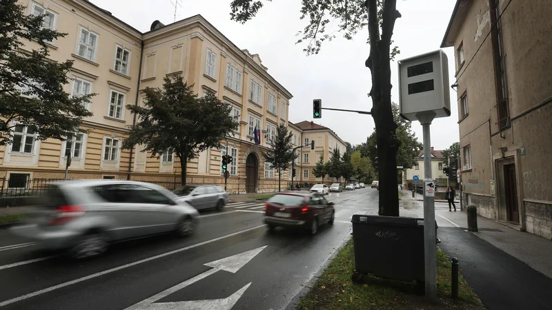 Fotografija: Na javno naročilo je prispela le ena ponudba, in sicer istega proizvajalca kot lani. Pogodba je bila podpisana 17. avgusta. FOTO: Leon Vidic/Delo 