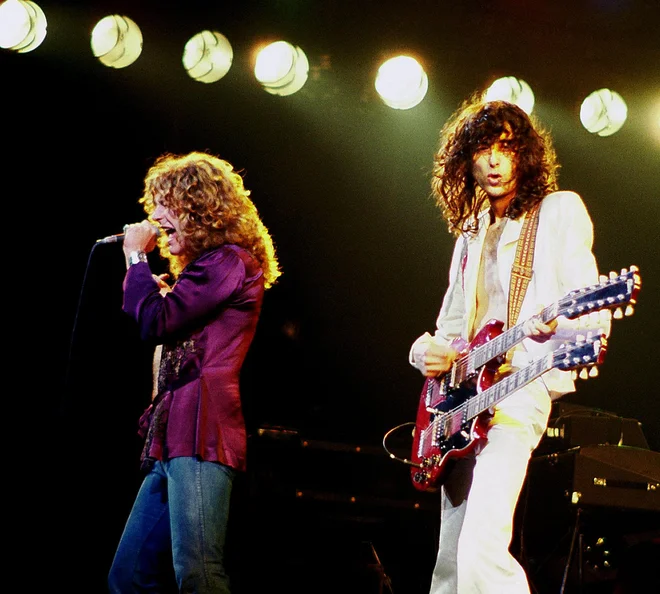 Robert Plant in Jimmy Page na zadnji turneji skupine po ZDA leta 1977.<br />
Foto: promocijsko gradivo