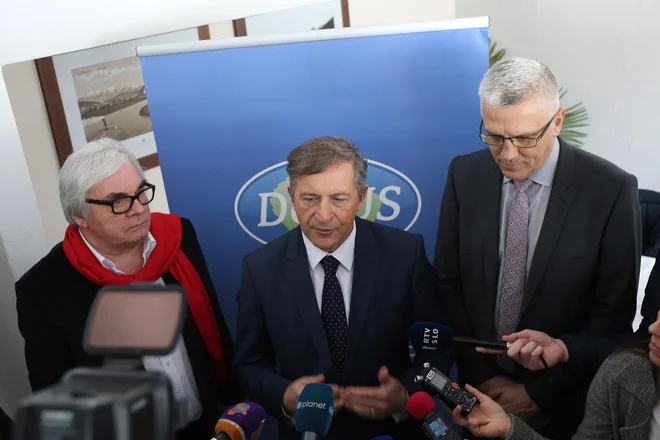 Poleg Erjavca, ki se vrača na obrambno ministrstvo, so se v Desus že odločili, da bodo za državnega sekretarja za šport predlagali Petra Vilfana (na sliki desno). FOTO: Tomi Lombar/delo