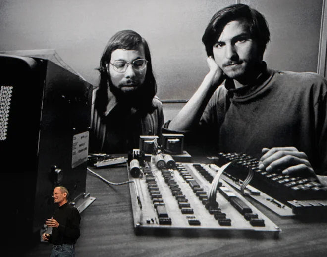 Steve Jobs je postal milijonar, a se za težave svoje srednješolske ljubezni, s katero je imel hčerko, ni zmenil. FOTO: Kimberly White/Reuters