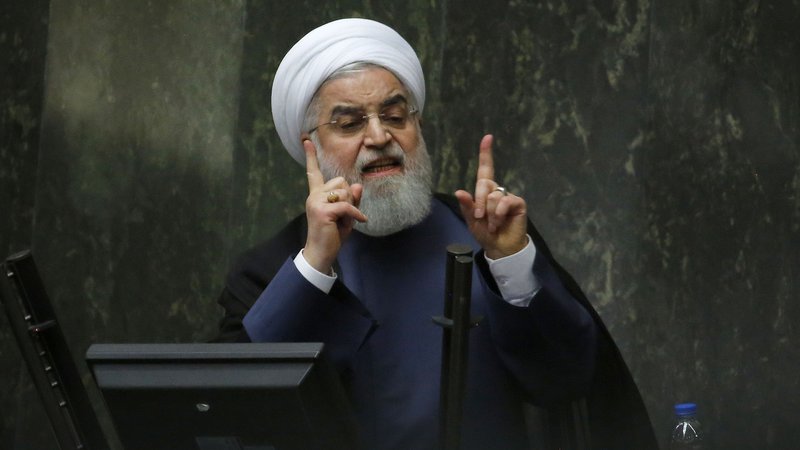 Fotografija: Statistični podatki kažejo, da je bil vladni program uspešen, tako da je sedanja kriza posledica ameriškega izstopa iz sporazuma o iranskem jedrskem programu, je povedal iranski predsednik. FOTO: Atta Kenare/AFP