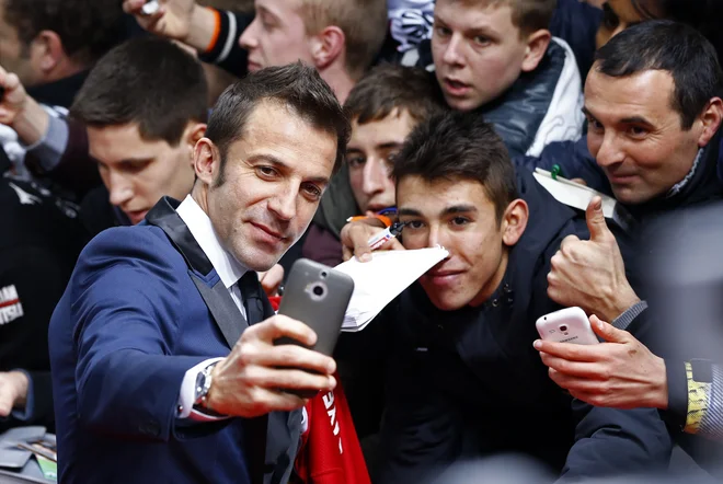 Alessandro Del Piero vselej pritegne pozornost nogometnih navijačev.